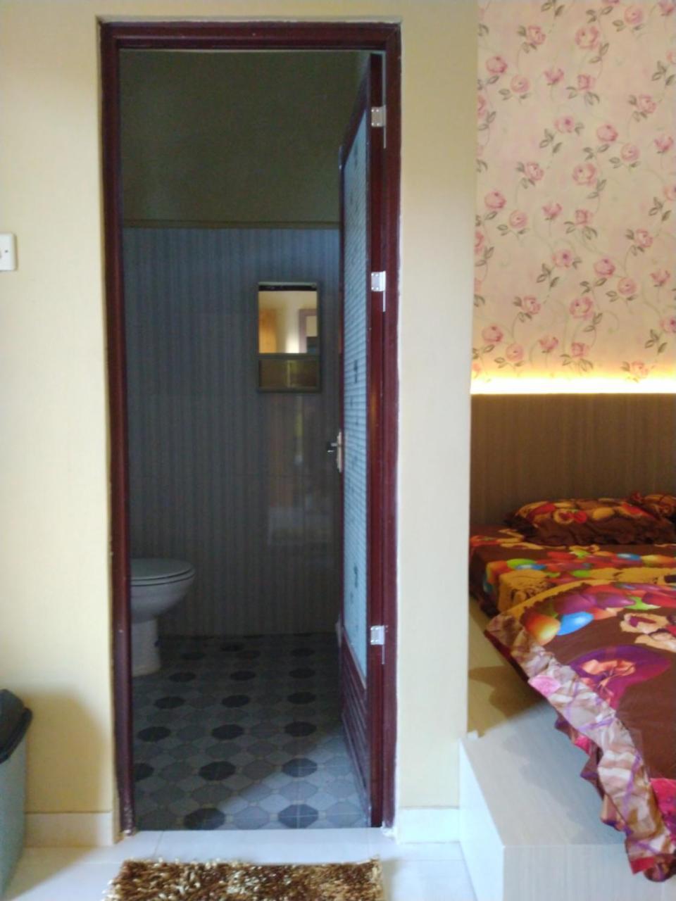 R3 Brawijaya Homestay Banyuwangi  Exterior photo