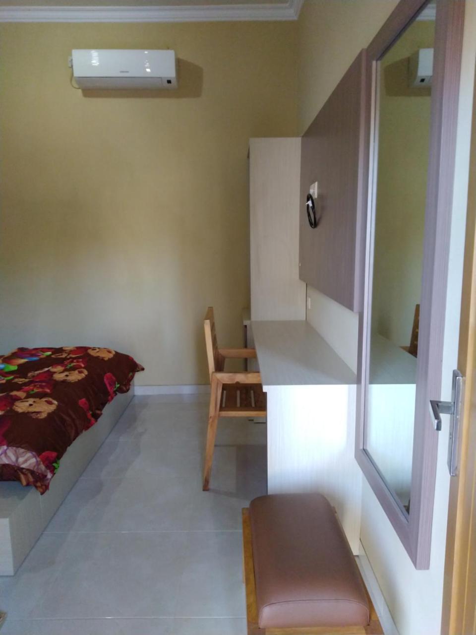 R3 Brawijaya Homestay Banyuwangi  Exterior photo