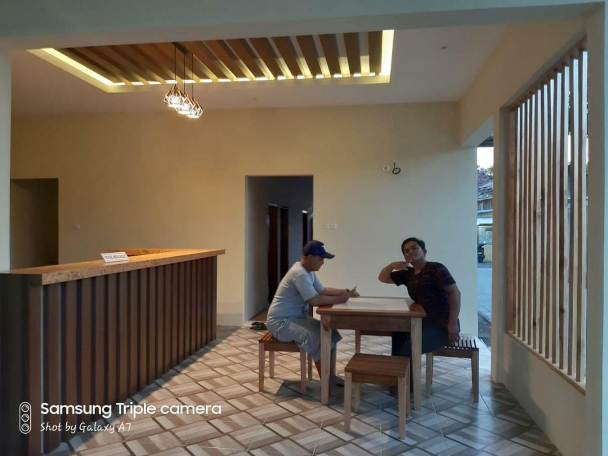 R3 Brawijaya Homestay Banyuwangi  Exterior photo