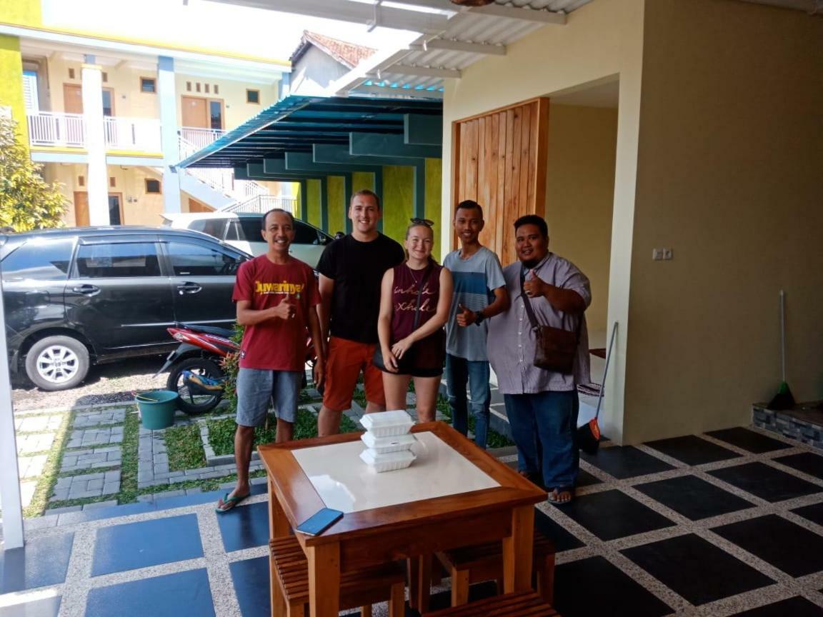 R3 Brawijaya Homestay Banyuwangi  Exterior photo