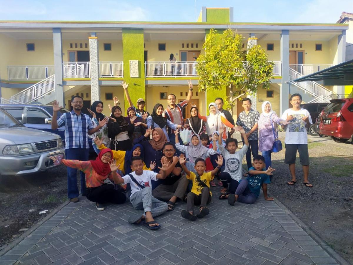 R3 Brawijaya Homestay Banyuwangi  Exterior photo